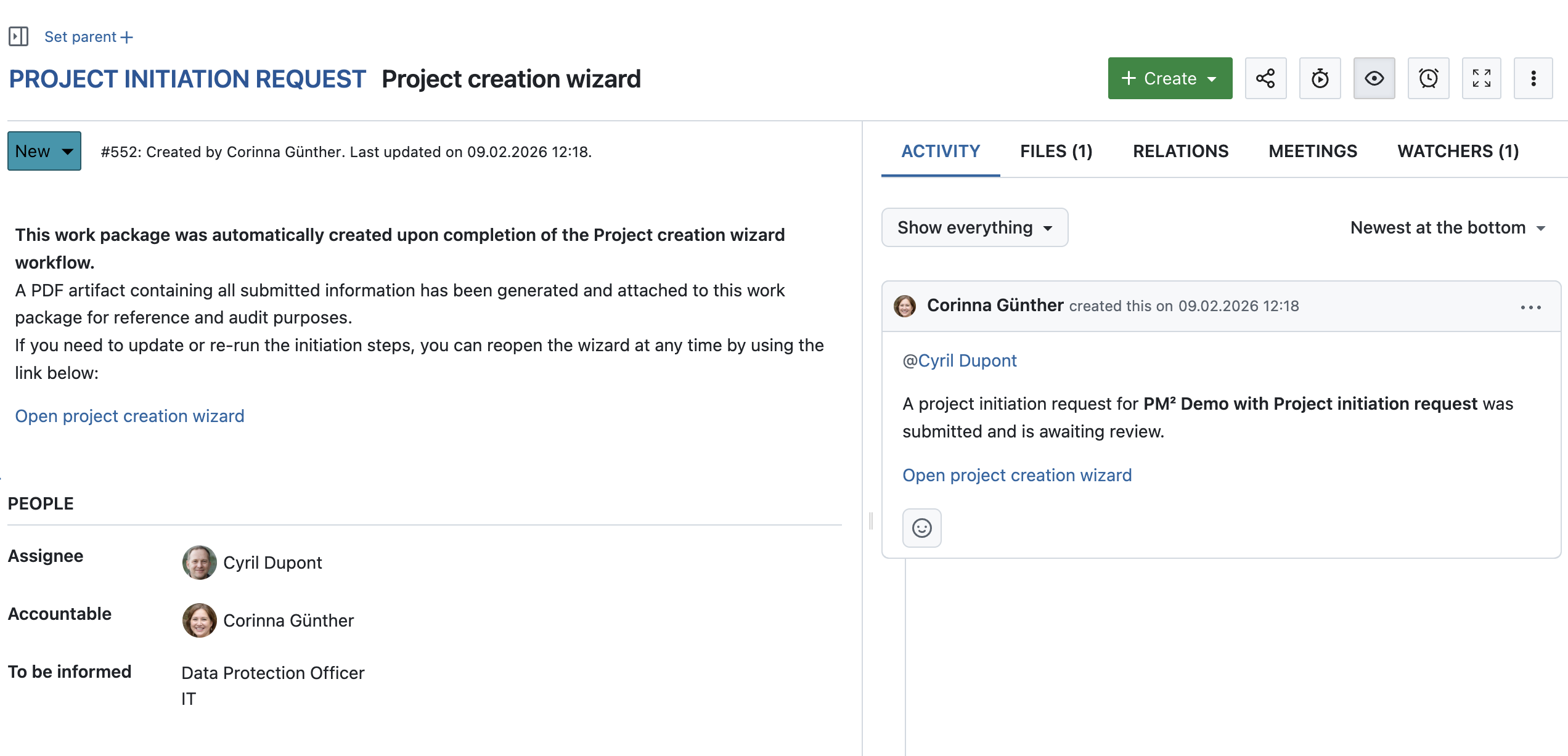 Paquete de trabajo de OpenProject del tipo «Solicitud de inicio de proyecto» con una descripción que incluye un enlace al artefacto, el asignado y el responsable, y un comentario generado automáticamente por el sistema.